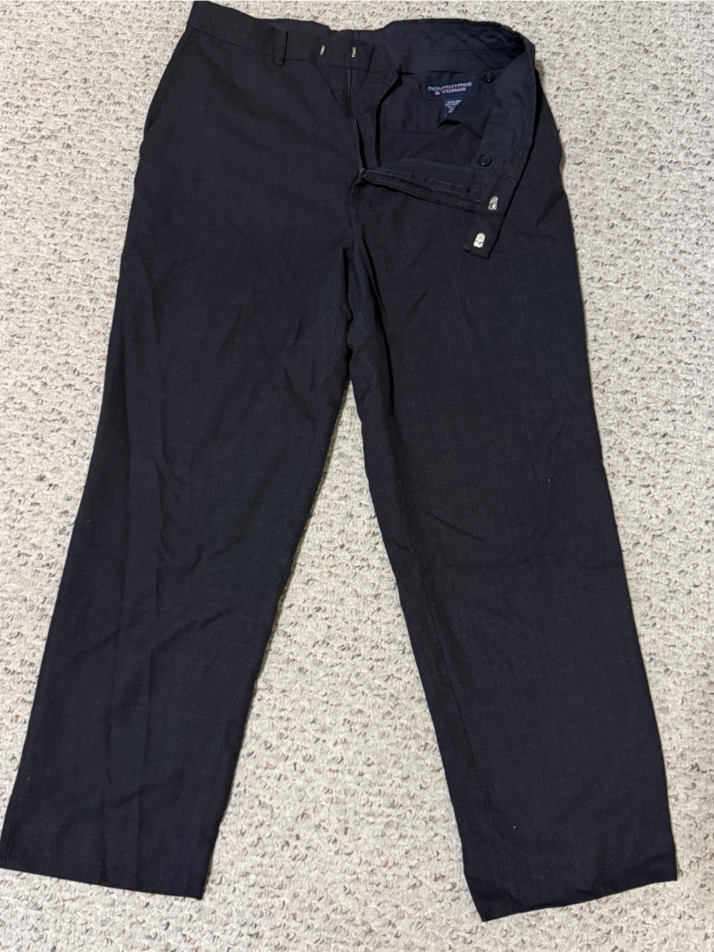 Roundtree & Yorke men's classic black flat-front dress trousers